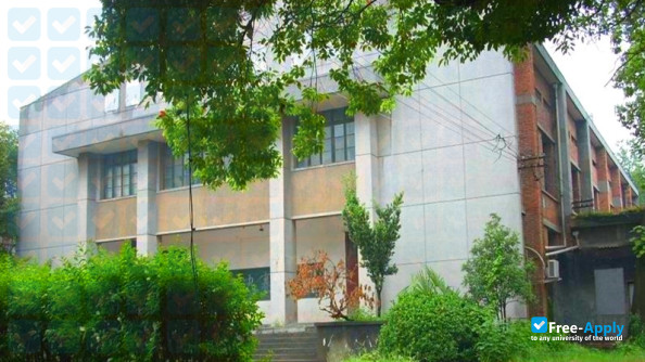 Jiangxi Radio & TV University photo #3