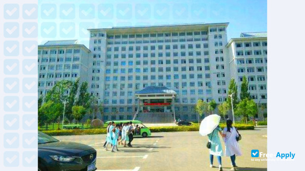 Photo de l’Xinyang Vocational & Technical College #1