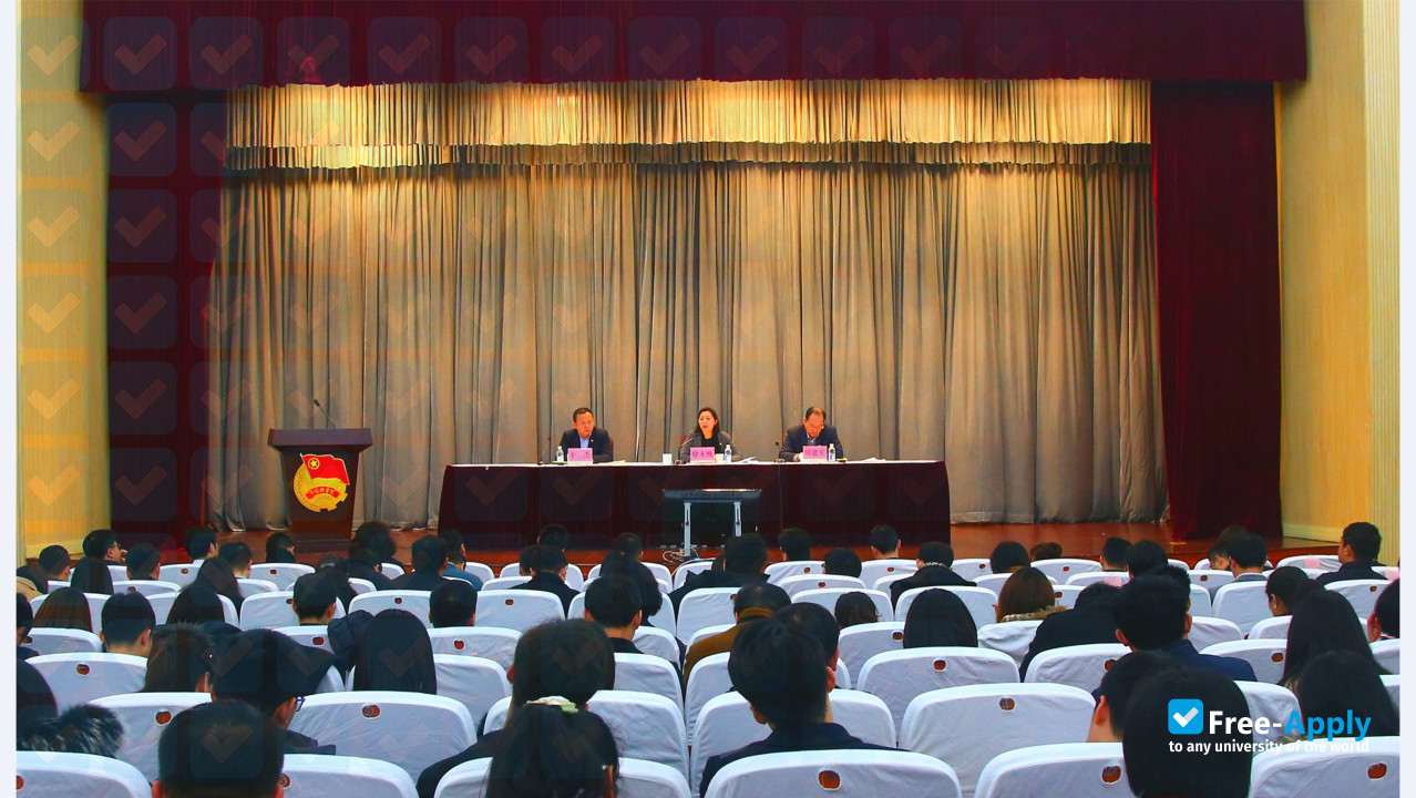 Shanghai Youth College of Management photo #7
