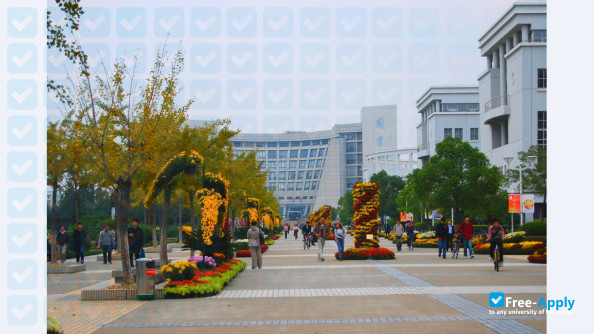 Shanghai University фотография №4