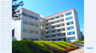 Miniatura de la Chuxiong Medical and Pharmaceutical College #8