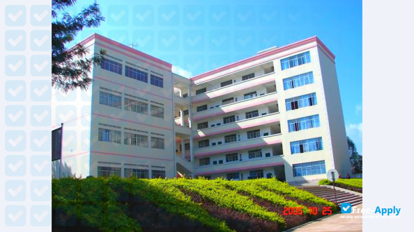 Foto de la Chuxiong Medical and Pharmaceutical College #8