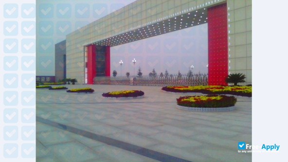 Yuncheng Polytechnic College photo #6