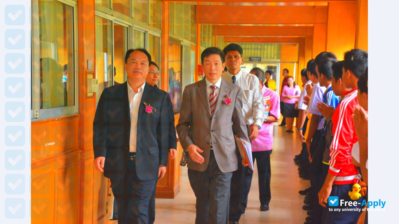 Wuhan Railway Vocational College of Technology photo #3