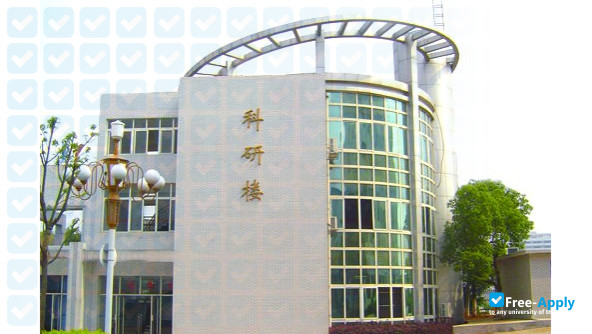 Jiangxi Vocational College of Mechanical & Electrical Technology photo #2