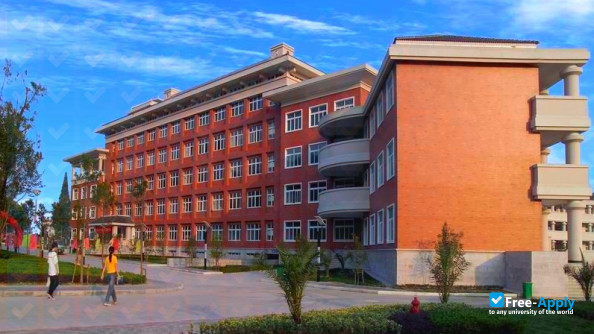 Lishui Vocational & Technical College photo #2