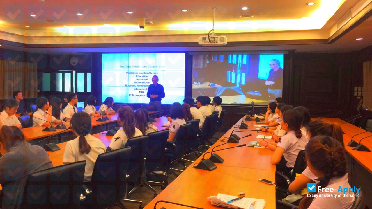 Photo de l’Bowen College of Management Guilin University of Technology #6