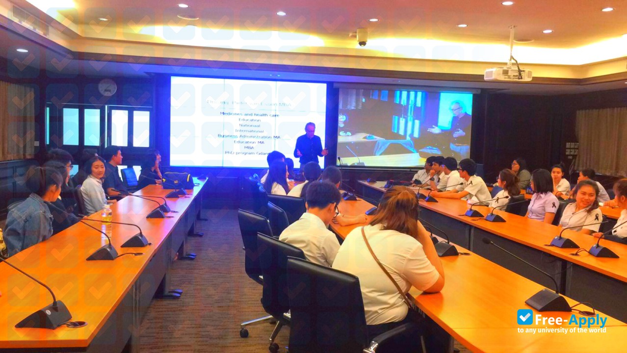 Photo de l’Bowen College of Management Guilin University of Technology #8