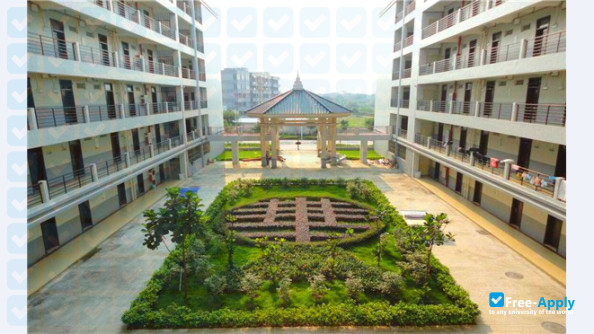 Foto de la Guangzhou Huaxia Technical College #5