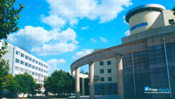 Foto de la Liaoning Vocational College of Business #3