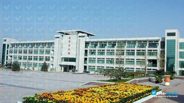 Foto de la Jinan Engineering Vocational Technical College #1