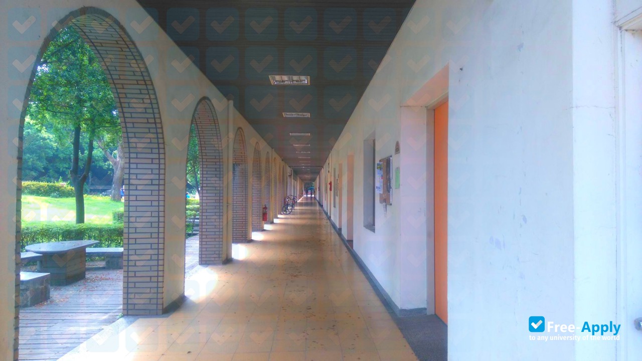 Foto de la Chung Yuan Christian University #2