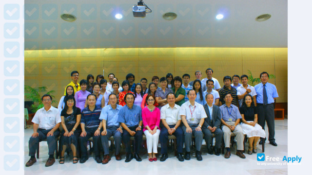 Foto de la Lunghwa University of Science and Technology #1