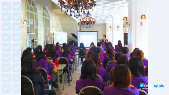 Foto de la Shu Zen College of Medicine and Management #3
