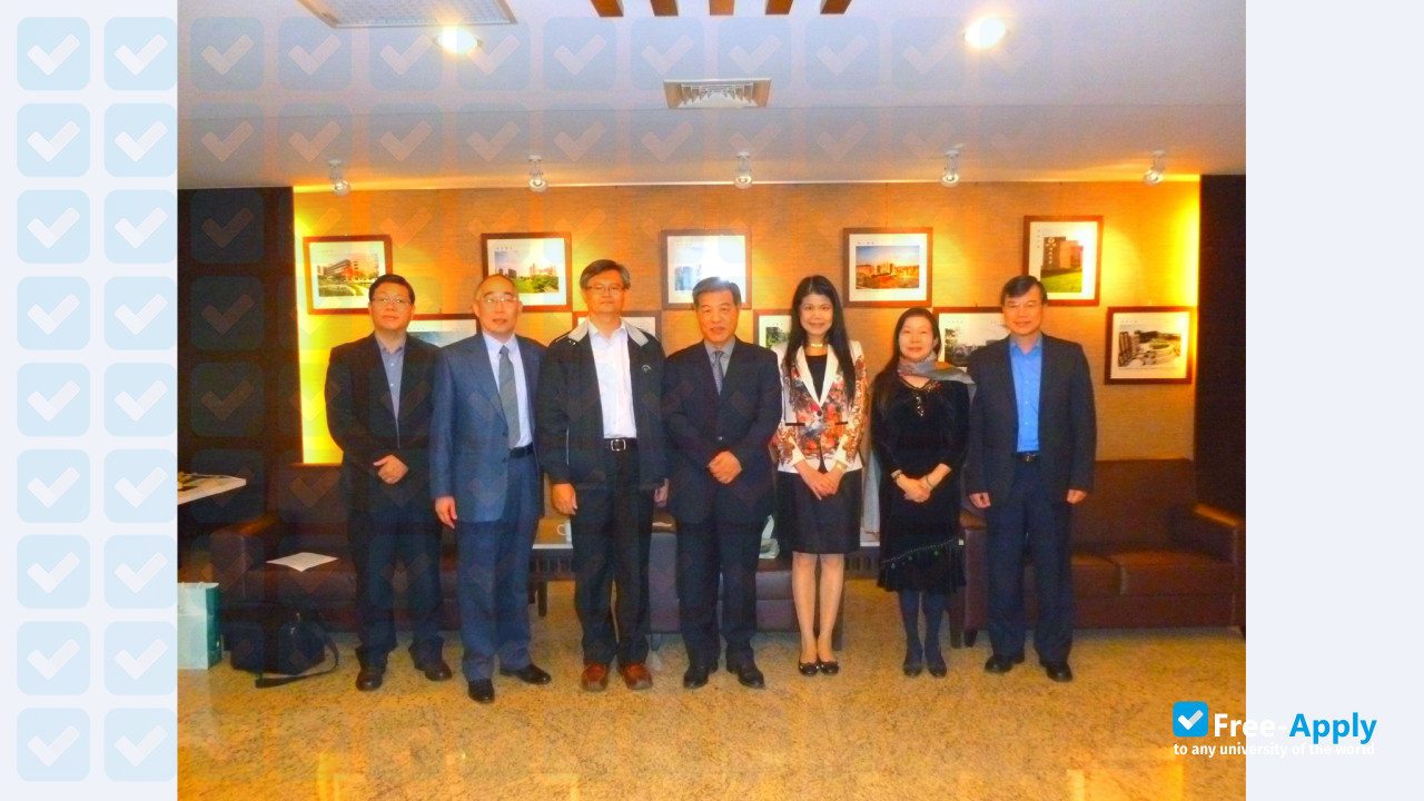 Shu-Te University photo #8