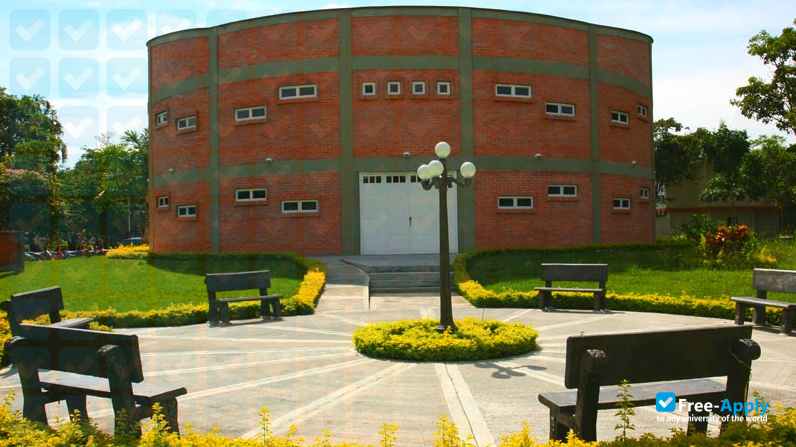 Central University of Valle del Cauca photo #4