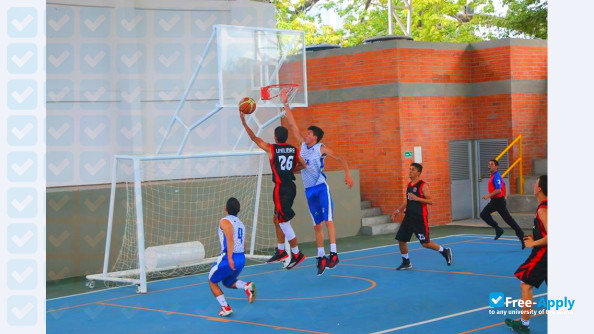 Catholic University of Colombia фотография №3