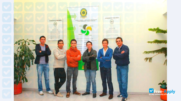 Foto de la University of Cundinamarca #10