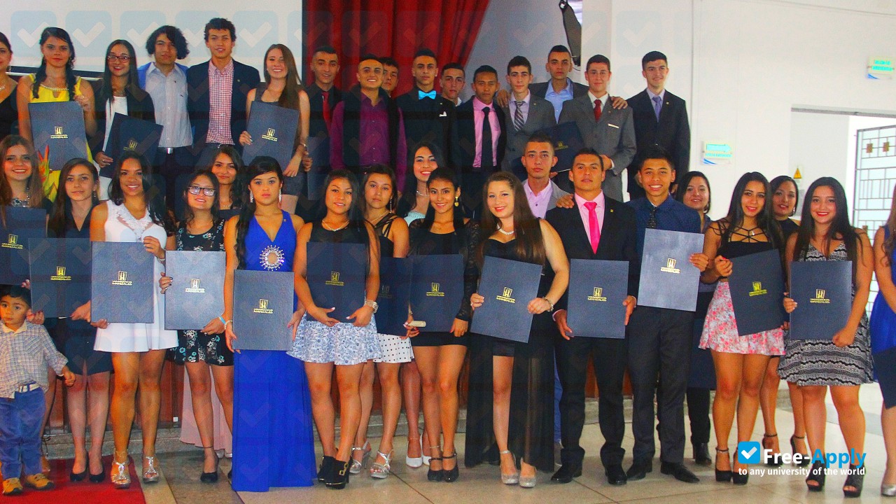 Foto de la University of Manizales #13