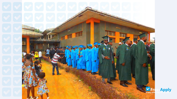 Foto de la University of Kindu #4