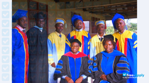 Foto de la Christian Bilingual University of Congo #2