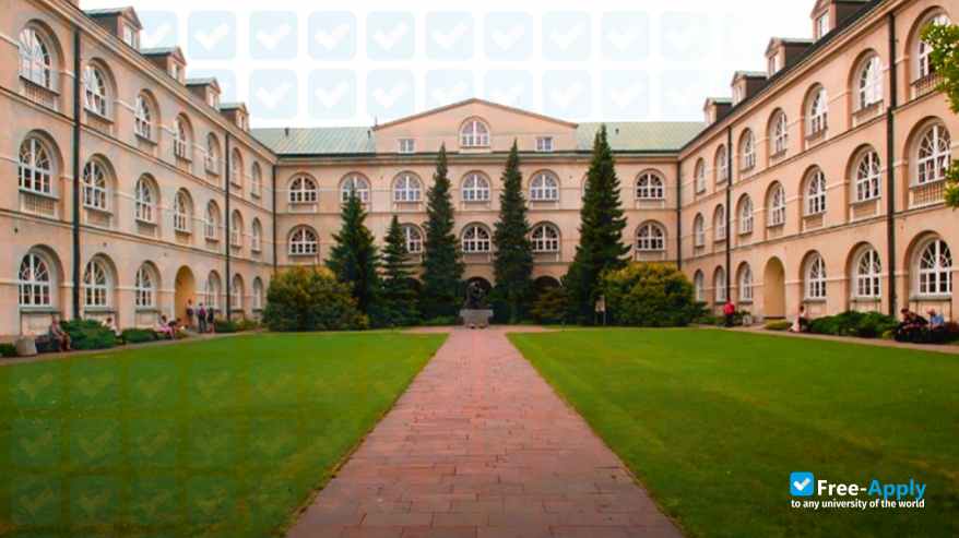 John Paul II University photo #12
