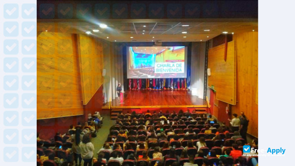 Veritas University photo #8