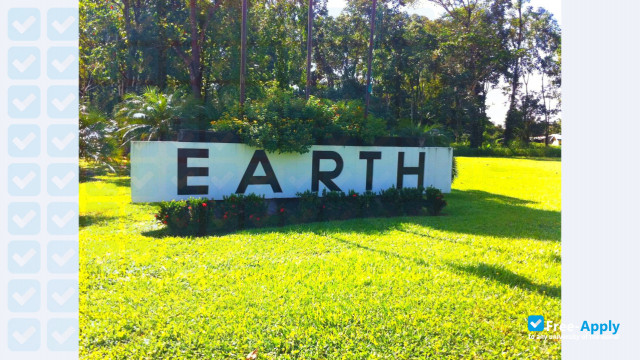 EARTH University photo #6