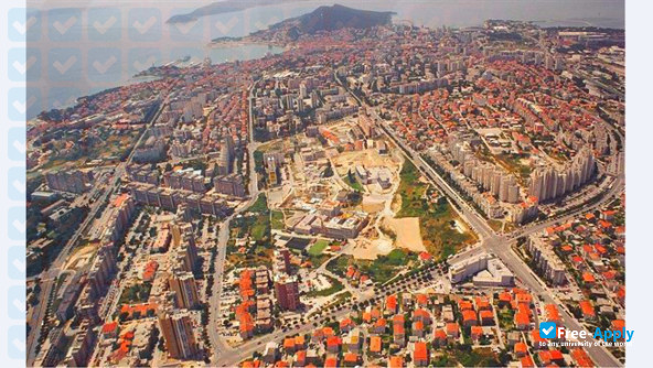 Foto de la University of Split #8