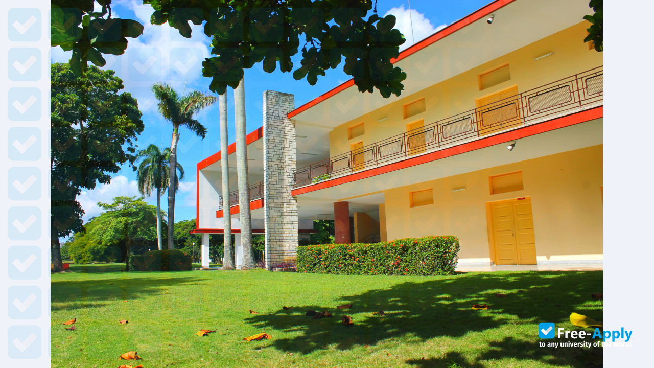 University "Marta Abreu" of Las Villas photo #8