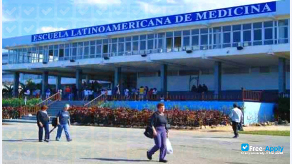 Foto de la Latin American School of Medicine #7