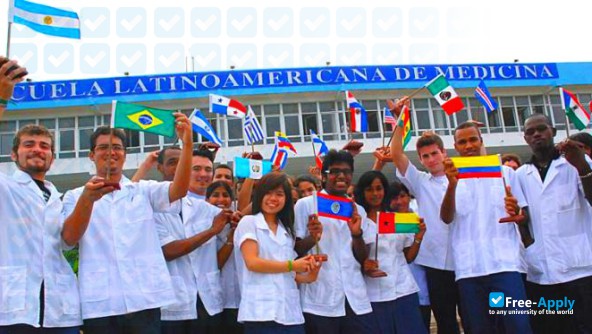 Photo de l’Latin American School of Medicine #9