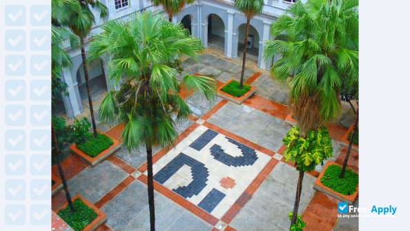 Higher Institute of Industrial Design photo #4