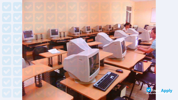 Foto de la University of Information Sciences #9