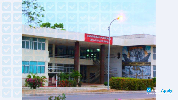 Foto de la University of Holguín #3