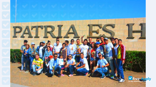 Foto de la University of Holguín #5