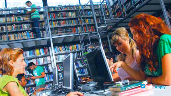 Foto de la Frederick University