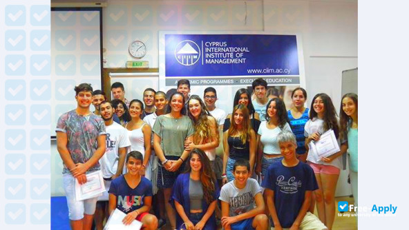 Photo de l’Cyprus International Institute of Management #3