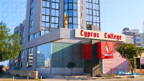Cyprus College фотография №6