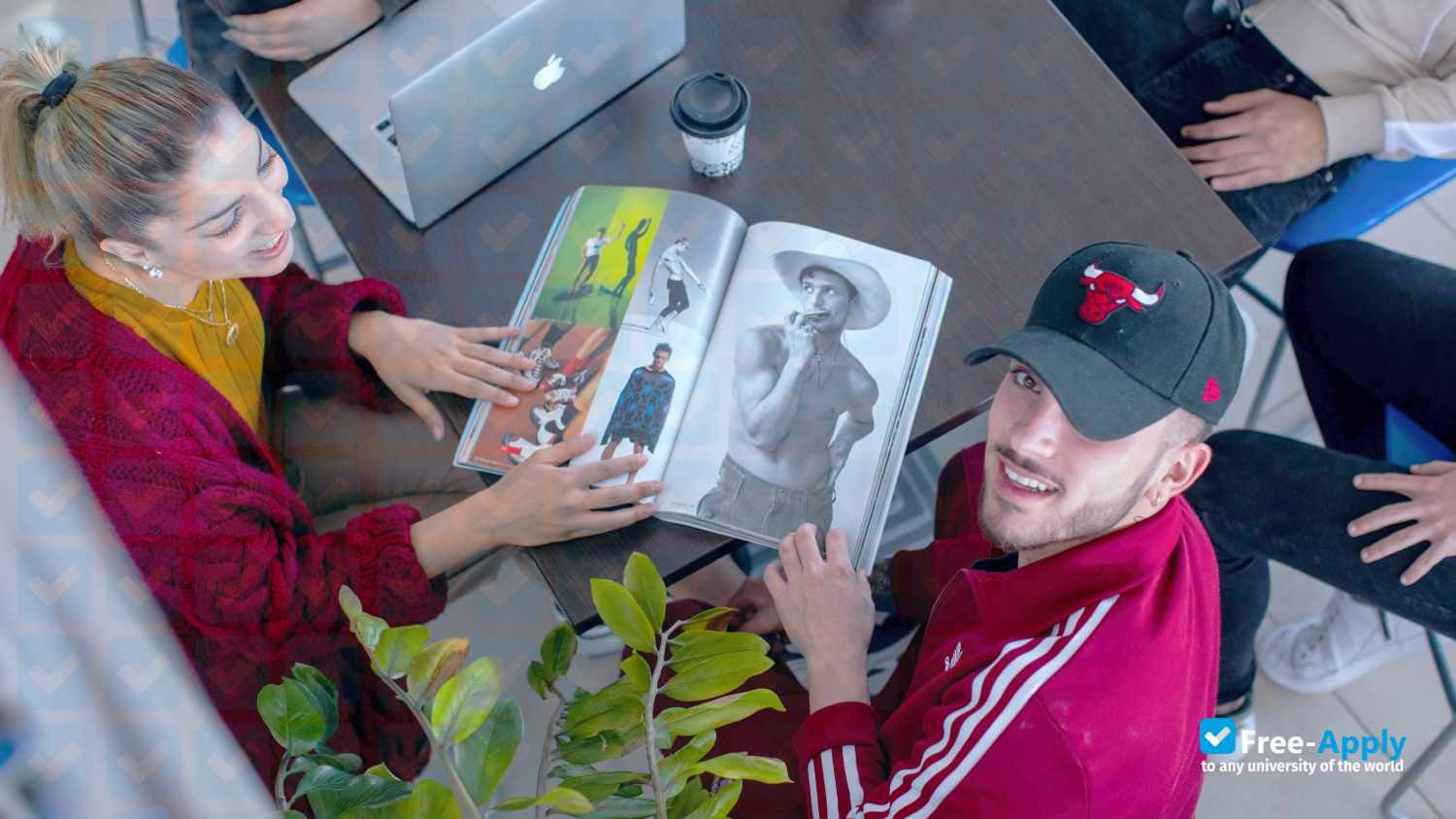 Photo de l’Alexander College #2