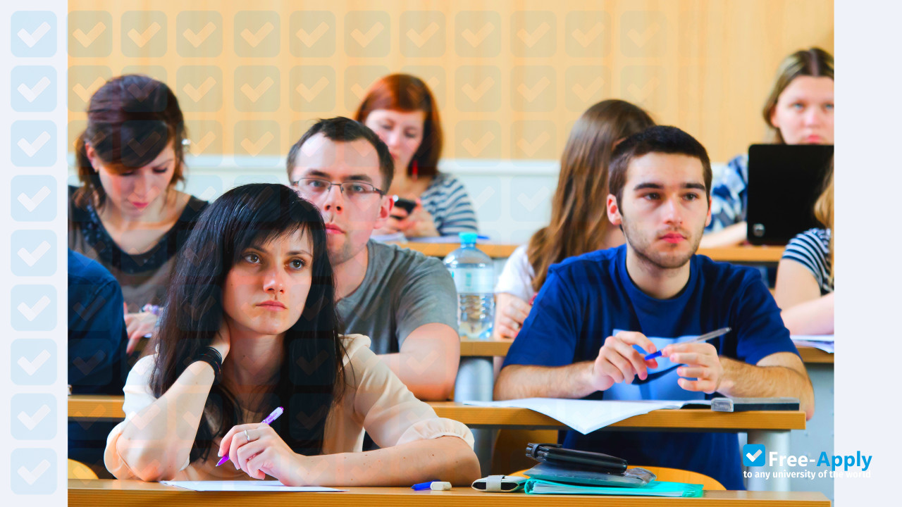Photo de l’Masaryk University #20