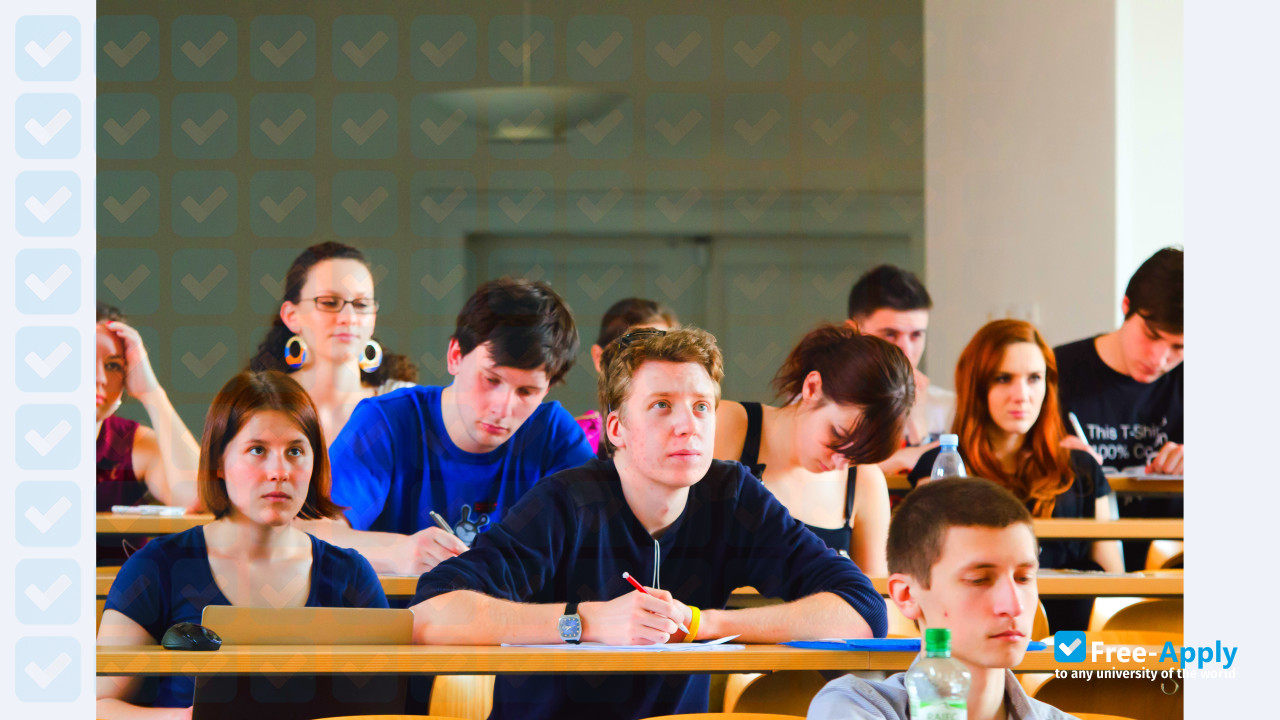 Photo de l’Masaryk University #19
