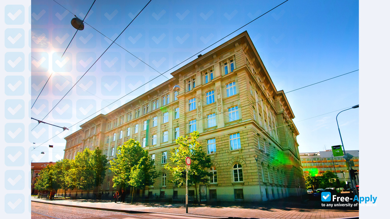 Photo de l’Masaryk University #14