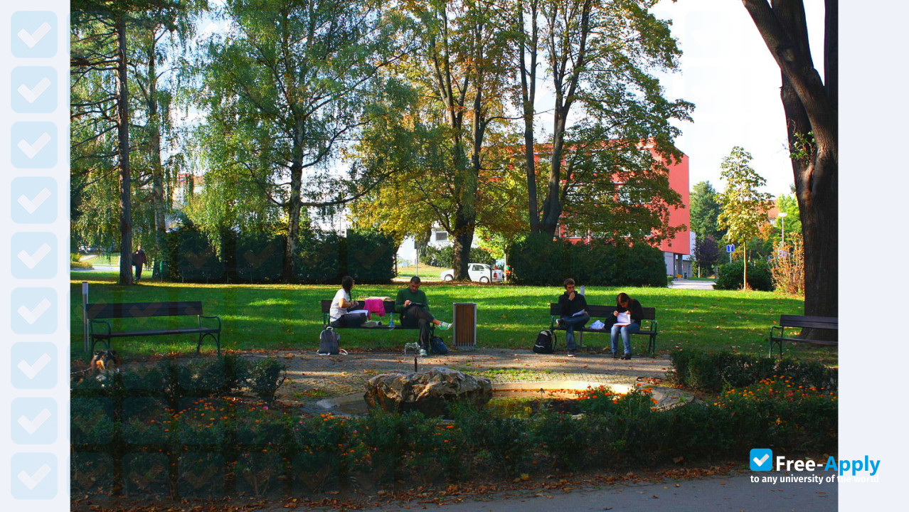 Foto de la University of Veterinary and Pharmaceutical Sciences Brno #2