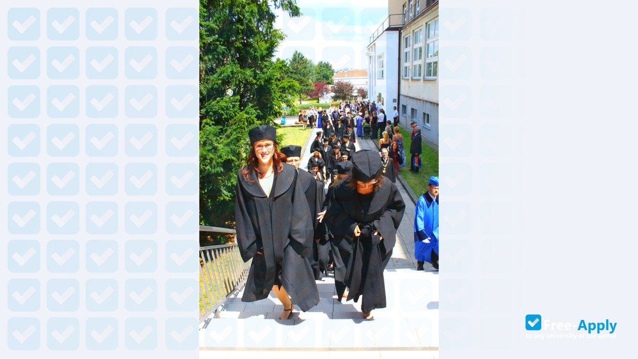 Foto de la University of Veterinary and Pharmaceutical Sciences Brno #10