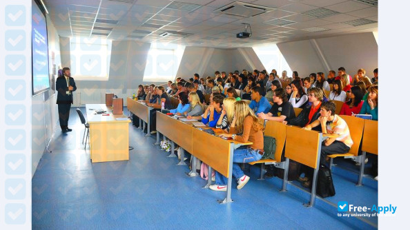 Private College of Economic Studies Znojmo фотография №4