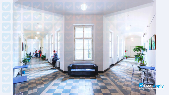 Photo de l’College of International and Public Relations Prague #8