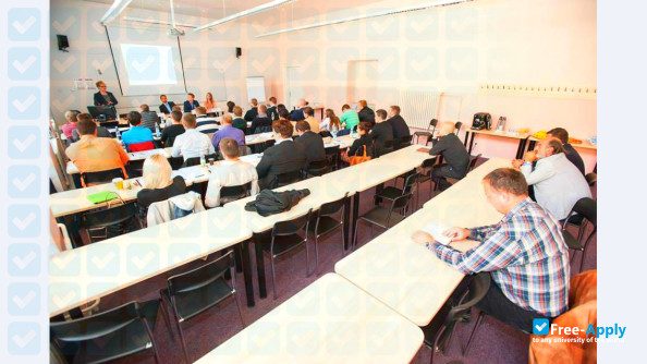 Photo de l’University of Finance and Administration #4