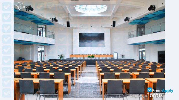 Photo de l’Moravian Business College Olomouc #2