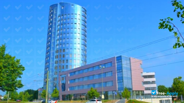 Photo de l’Moravian Business College Olomouc #8